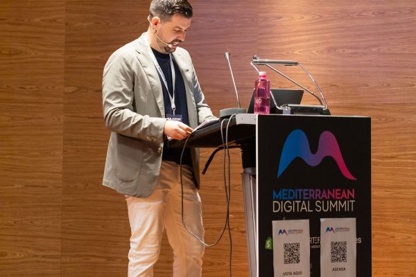 DSummit26_092