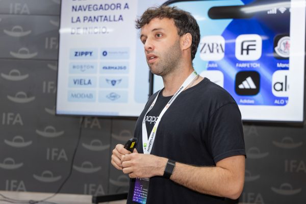 DSummit26_233